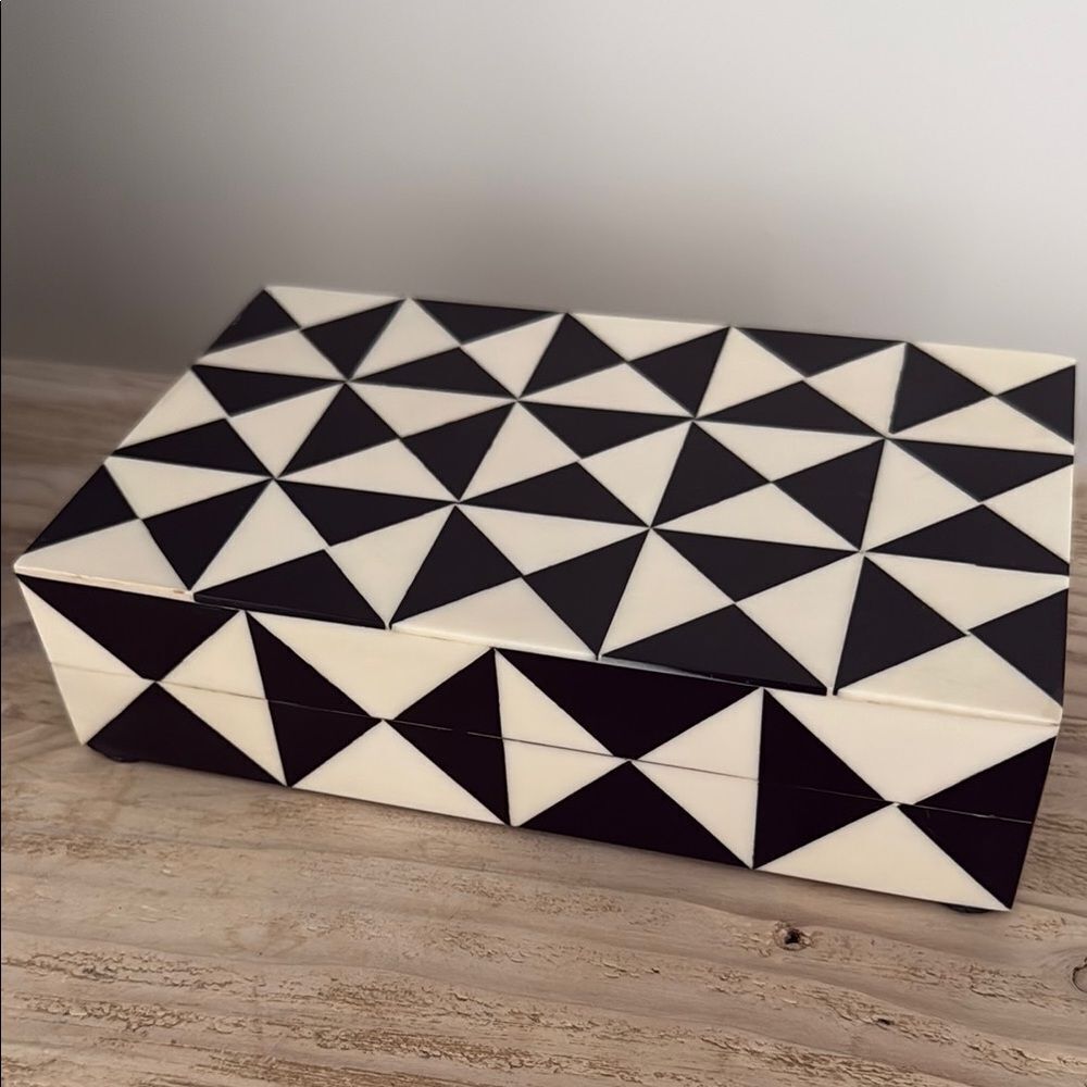 Handmade Geometric Op Art Inlay Jewelry Box - Geometric Artisan Storage Decor